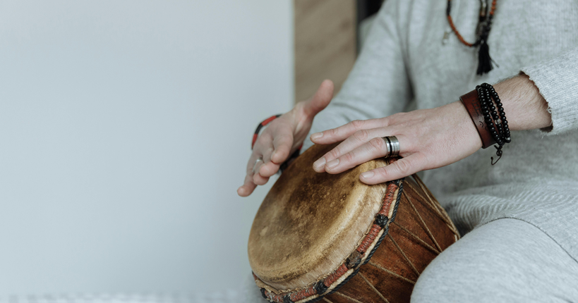 Musicoterapia para quienes cuidan a personas con demencia