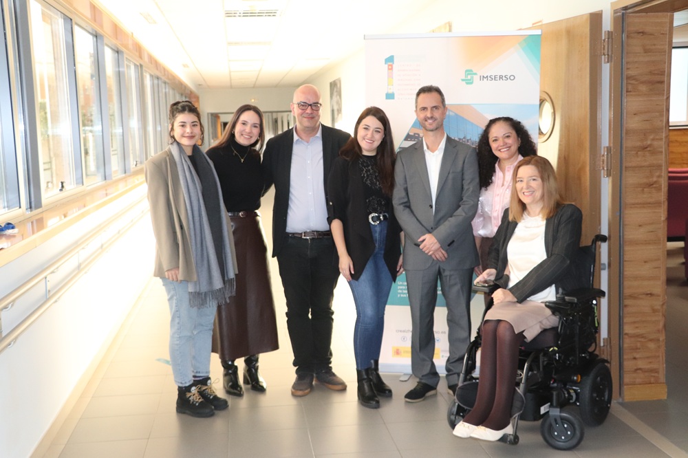 Responsables del CREA y de la Fundación de Neurociencias al inicio de la jornada.