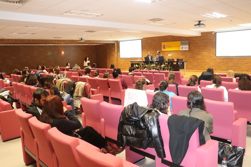 Asistentes a la jornada Tecnología con Propósito: Soluciones Digitales para el Cuidado de la Salud Cerebral.