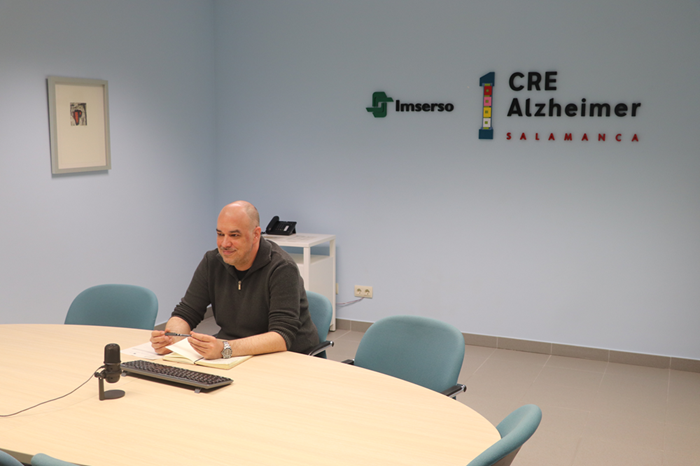 Enrique Pérez, responsable del Área de Técnica del CREA, durante el evento online.