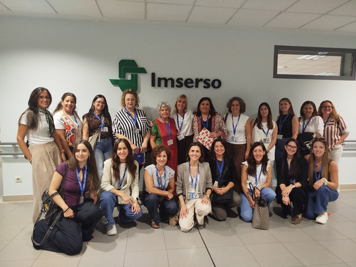 Profesionales de Down España que participaron en la jornada en el CREA.